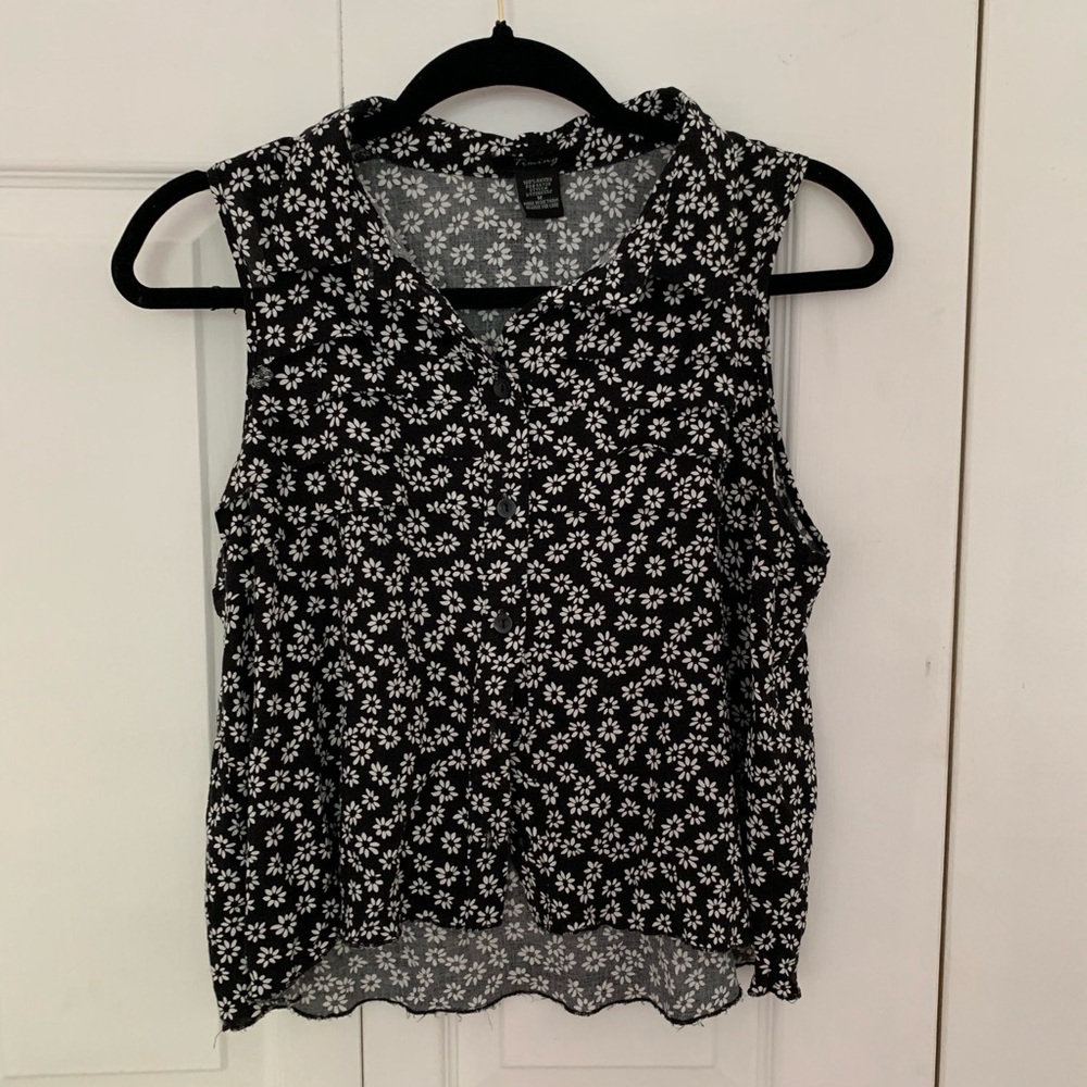 Black and white floral button up